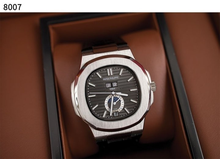 PK 파텍필립 수입고급 노틸러스 애뉴얼 캘린더  