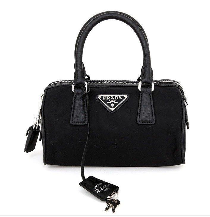 PD 프라다 미니포켓 멀티백  