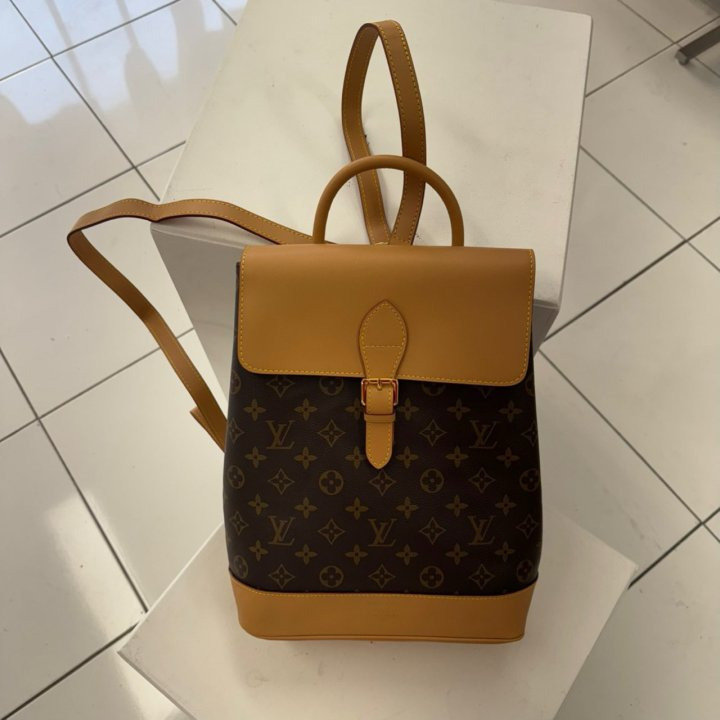 LV 루이비통 소호 백팩 