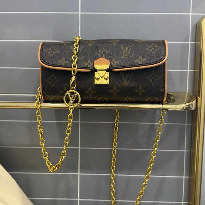 LV 루이비통 포쉐트 카미유 