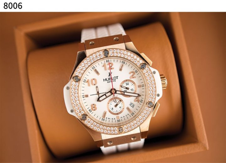 HB 위블로 골드 화이트 다이아몬드 파베 