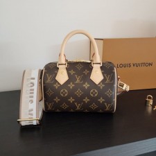 LV 루이비통 반둘리에 20 