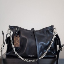 LV 루이비통 캐리올 카고 블랙 PM 