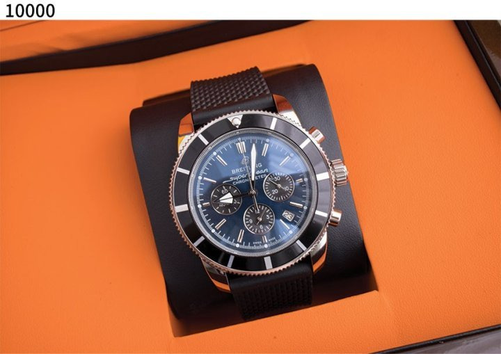 BR 브라이틀링 슈퍼오션 헤리티지 B01 크로노그래프  