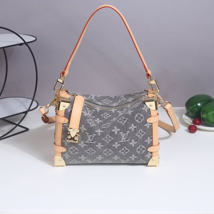 LV 루이비통 사이드 트렁크 