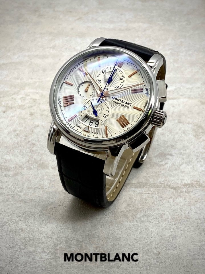 MB 몽블랑 4810 크로노그래프 