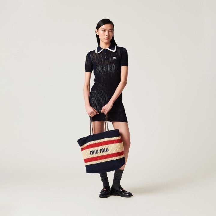 MU 미우미우 라피아 우븐 토트백