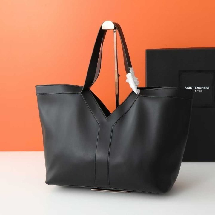 YS 생로랑 Y가죽토트 