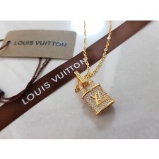 LV 루이비통 자물쇠 목걸이 