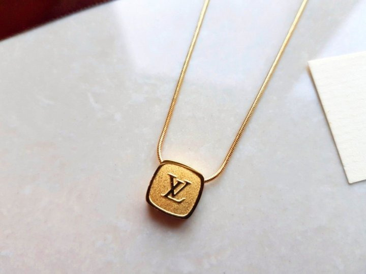 LV 루이비통 목걸이 