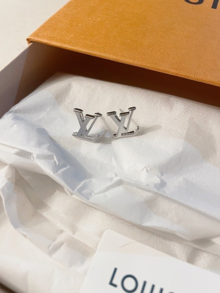 LV 루이비통 로고 귀걸이 