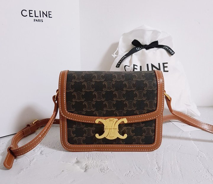 셀린느 [고급] 클래식 틴 트리옹프백 1 