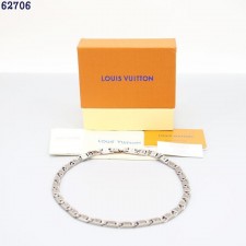LV 루이비통 M62706 모노그램 타이트 업 목걸이