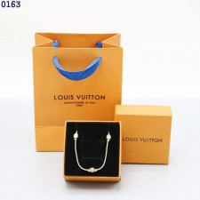 LV 루이비통 로고 볼드 목걸이