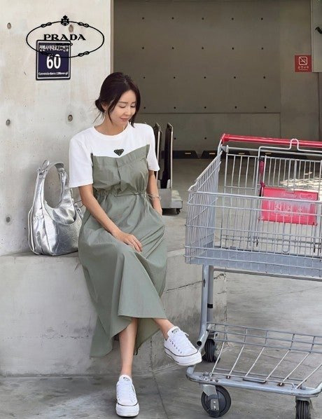 PD 프라다 브이 스트링 원피스 