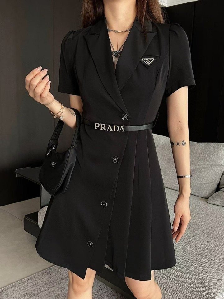 PD 프라다 단추 원피스(벨트포함) 