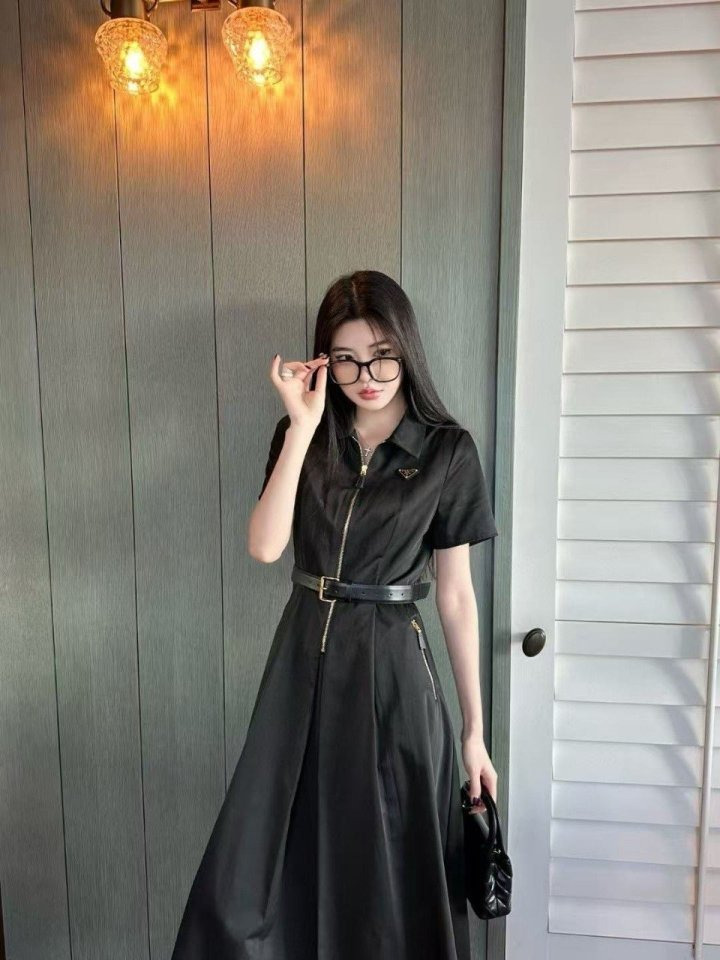 PD 프라다 지퍼 금장원피스(벨트포함) 