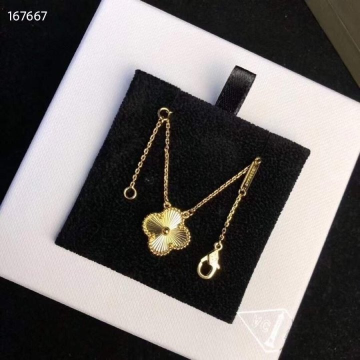 VC 반클리프 알함브라 펜던트 