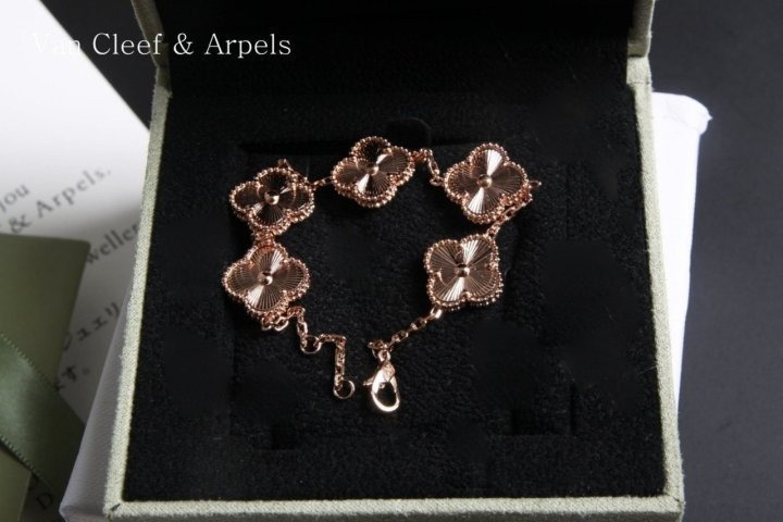 VC 반클리프 알함브라 5모티브 팔찌 (핑크골드) 