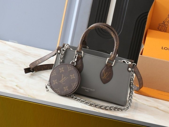 LV 루이비통 이스트 웨스트 온더고 