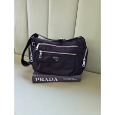 PD 프라다 나일론 포지퍼 패니백 