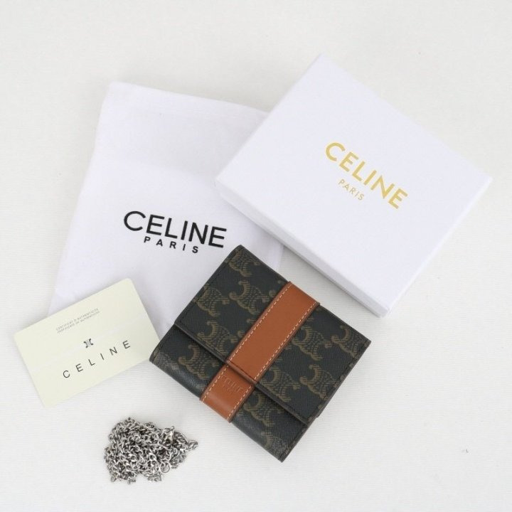 CL 셀린느 10665 트리오페 3단 똑딱이 지갑? 