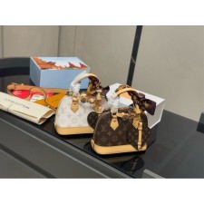 LV 루이비통 나노 알마 토트백 