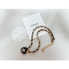 CN 샤넬 하트 레더 목걸이 
