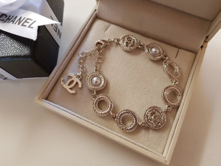 CN 샤넬 엔틱팔찌 