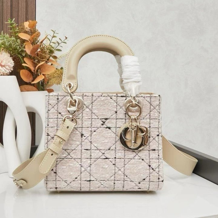 DO 디올 LADY D-LITE 미디엄 백 