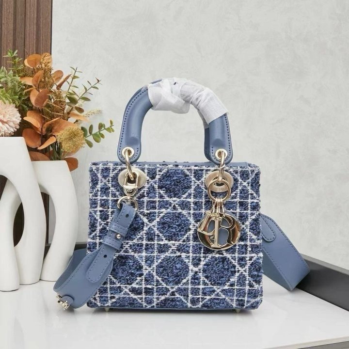 DO 디올 LADY D-LITE 미디엄 백 