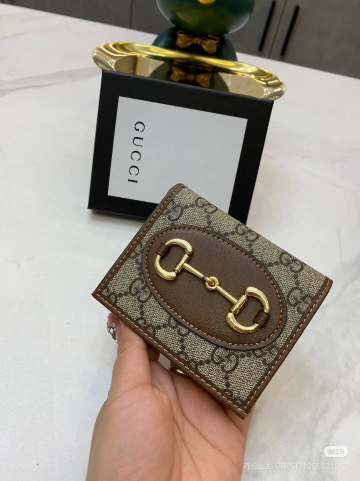 GC 구찌 반 지갑 