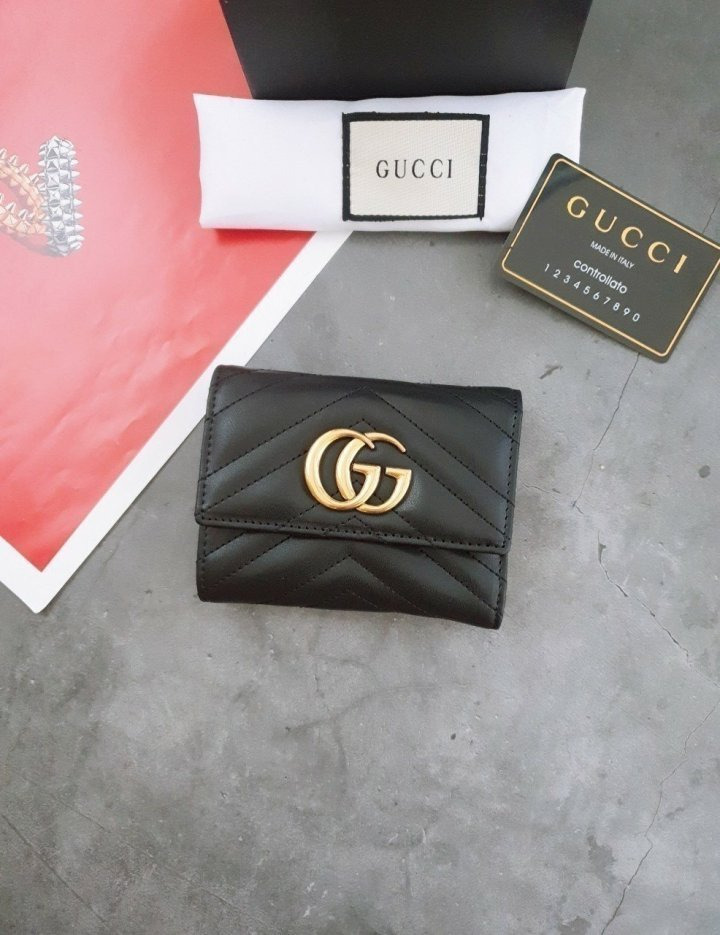 GC 구찌 반 지갑 