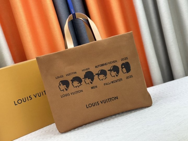 LV 루이비통 Nigo 토트 