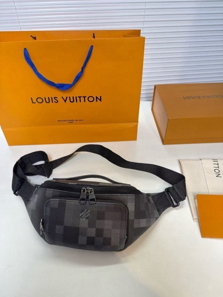 LV 루이비통 러쉬 범백 