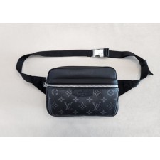 LV 루이비통 [최상급] L 아웃도어 범백 힙색 M30245 