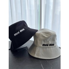 MU 미우미우 벙거지 버킷 햇 
