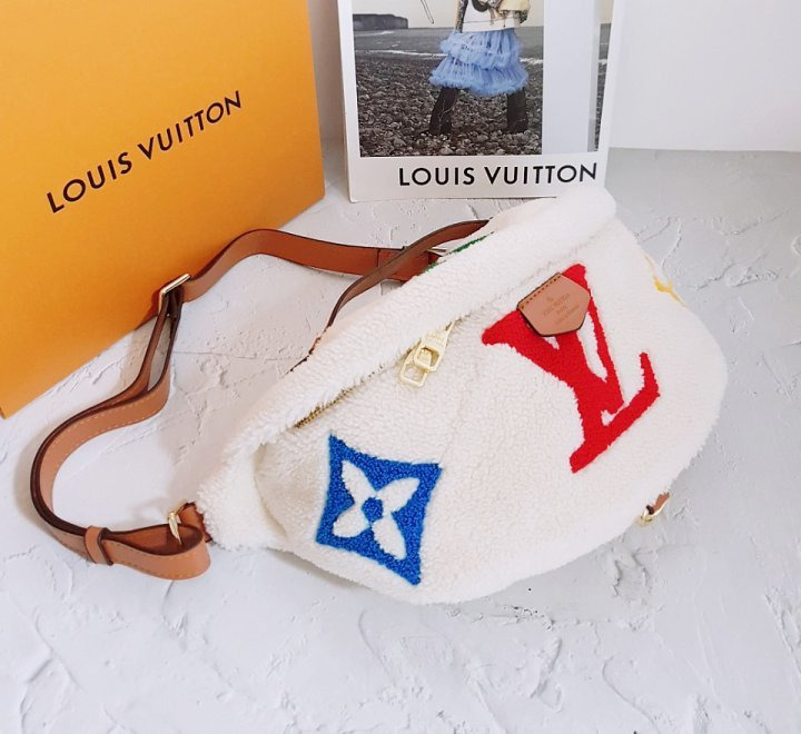 LV 루이비통 시어링 범백 크로스 m23715 고급형 1 