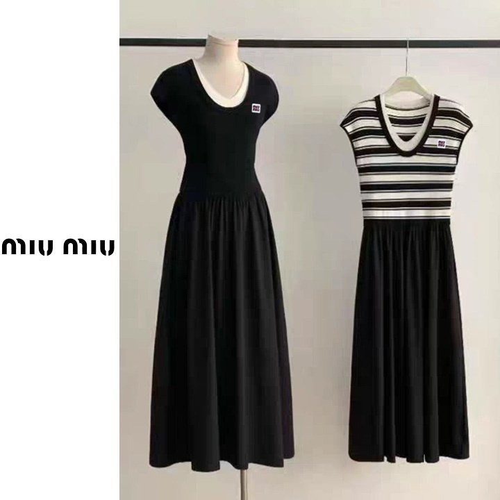 MU 미우미우 [M] 플레인 배색 원피스 