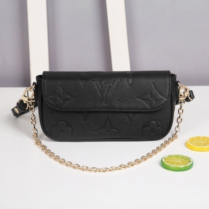 LV 루이비통 월릿 온 체인 앙프아이비  