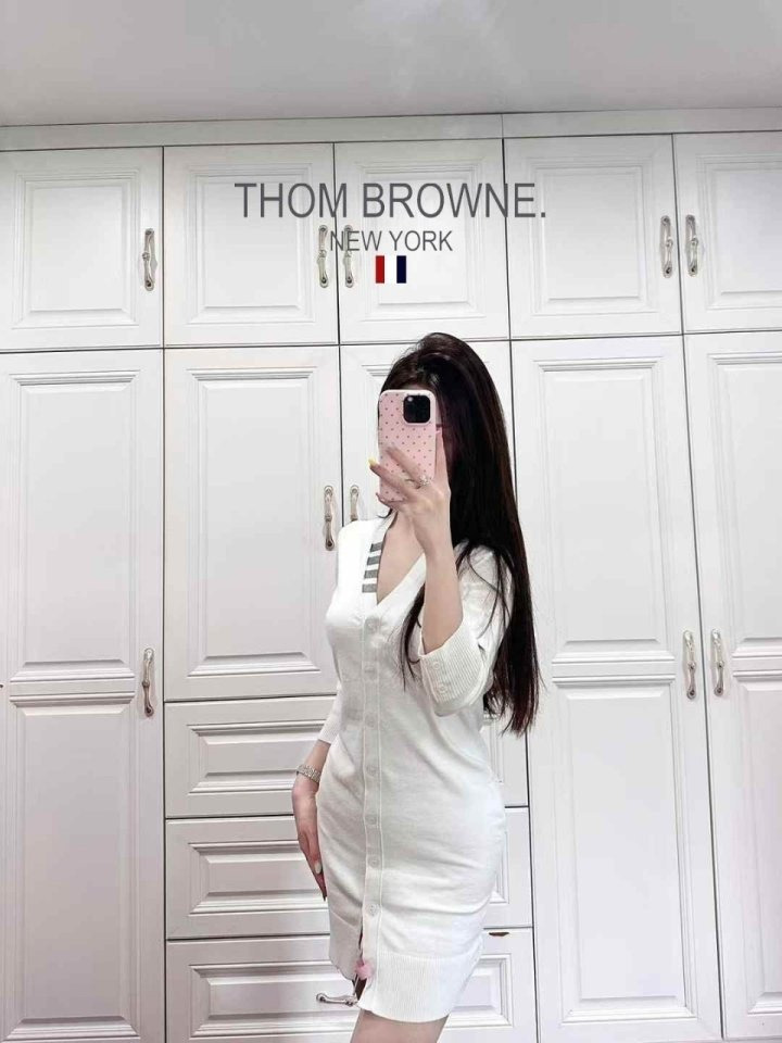 TB 톰브라운 4bar 넥 포인트 가디건 원피스 