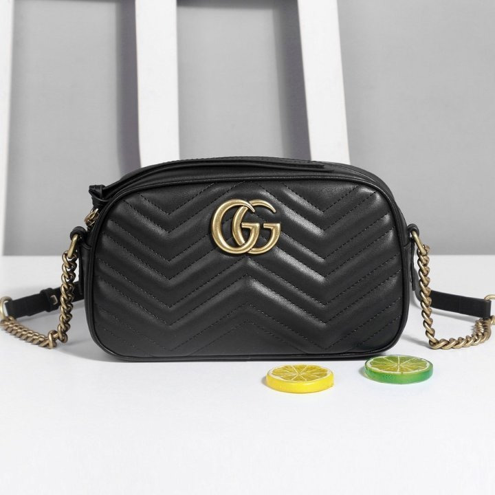 GC 구찌 마틀라세 크로스백 