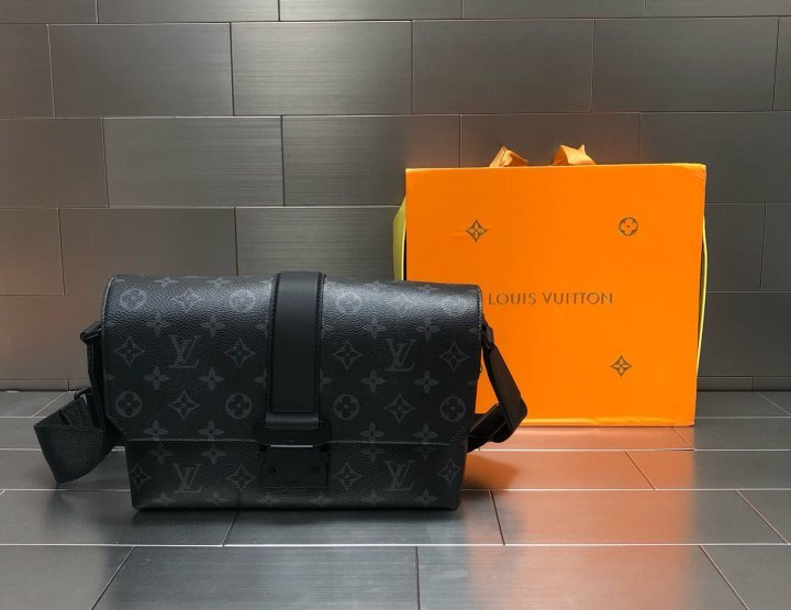 LV 루이비통 S-케이프 메신저백 