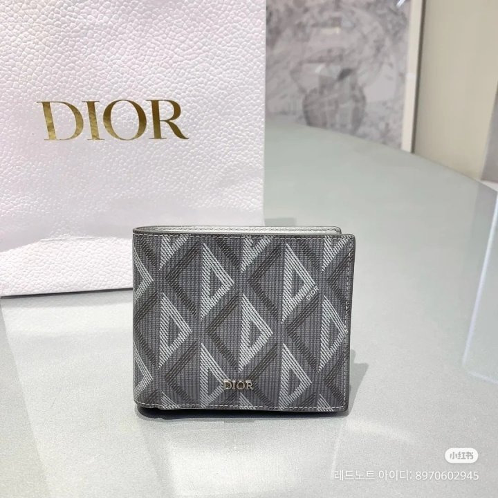 DO 디올 반 지갑 