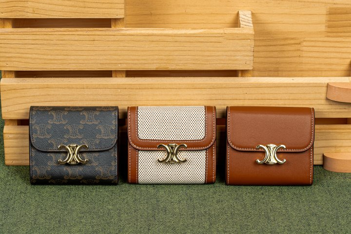 CL 셀린느 스몰 트리옹프 3단 지갑 (3color) 