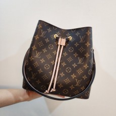 LV 루이비통 네오노에 