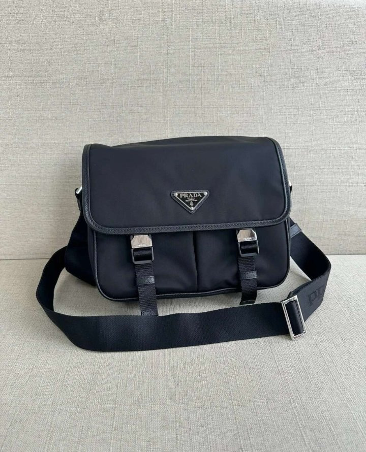 PD 프라다 미니 크로스 