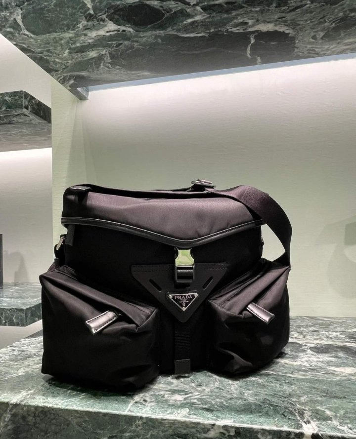 PD 프라다 크로스 