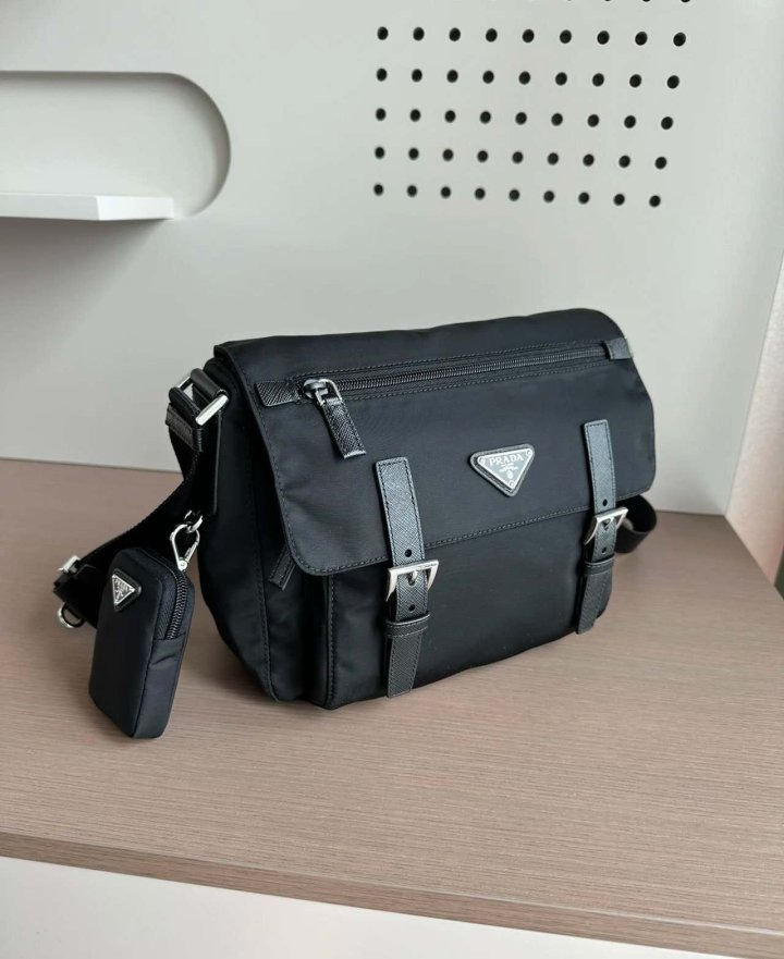 PD 프라다 크로스 