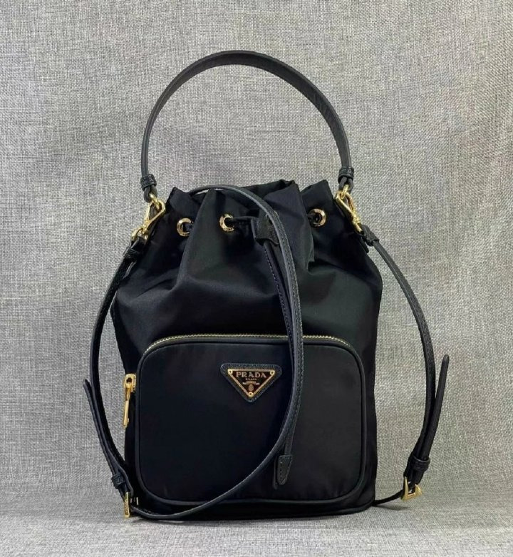 PD 프라다 고급 나일론 